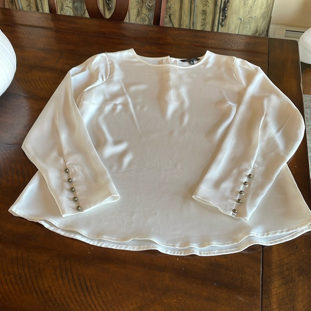 Banana Republic off-white, long sleeve silk, like long sleeve, shirt with button